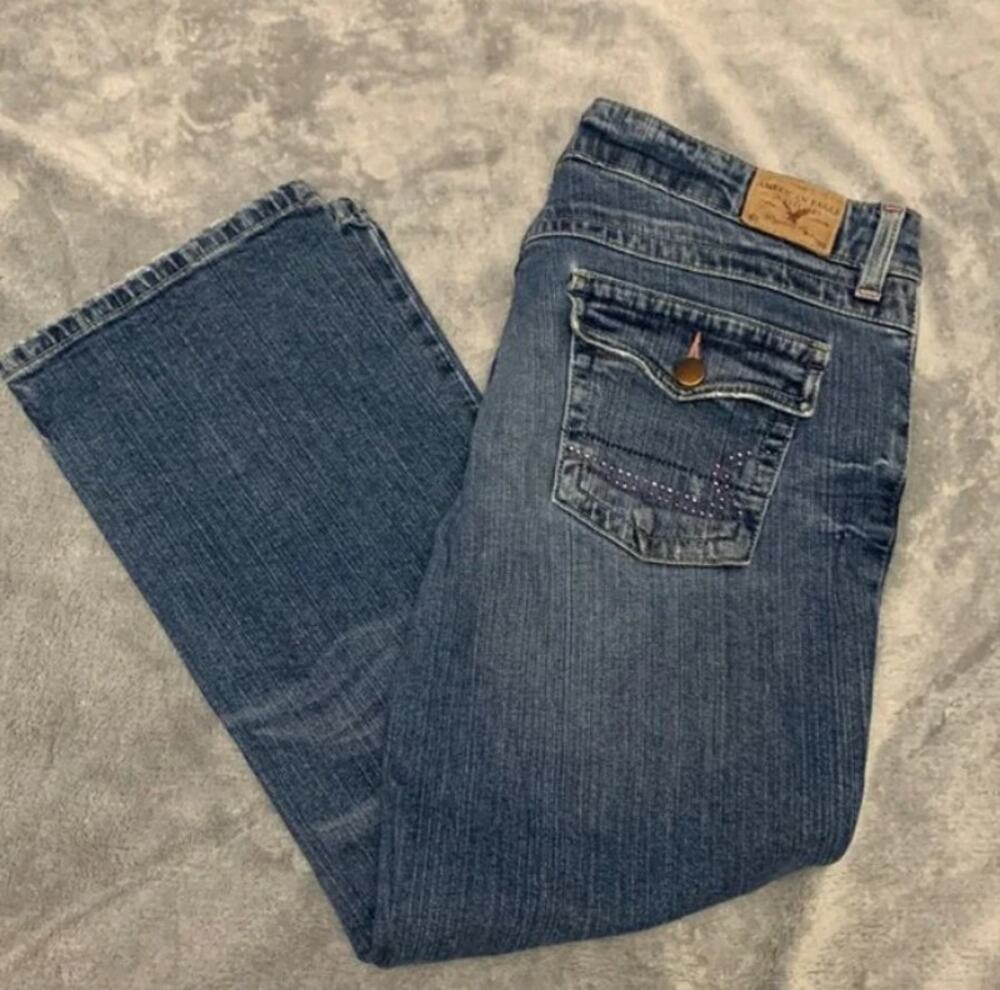 American Eagle Cropped Jeans Distressed Size 10 Denim